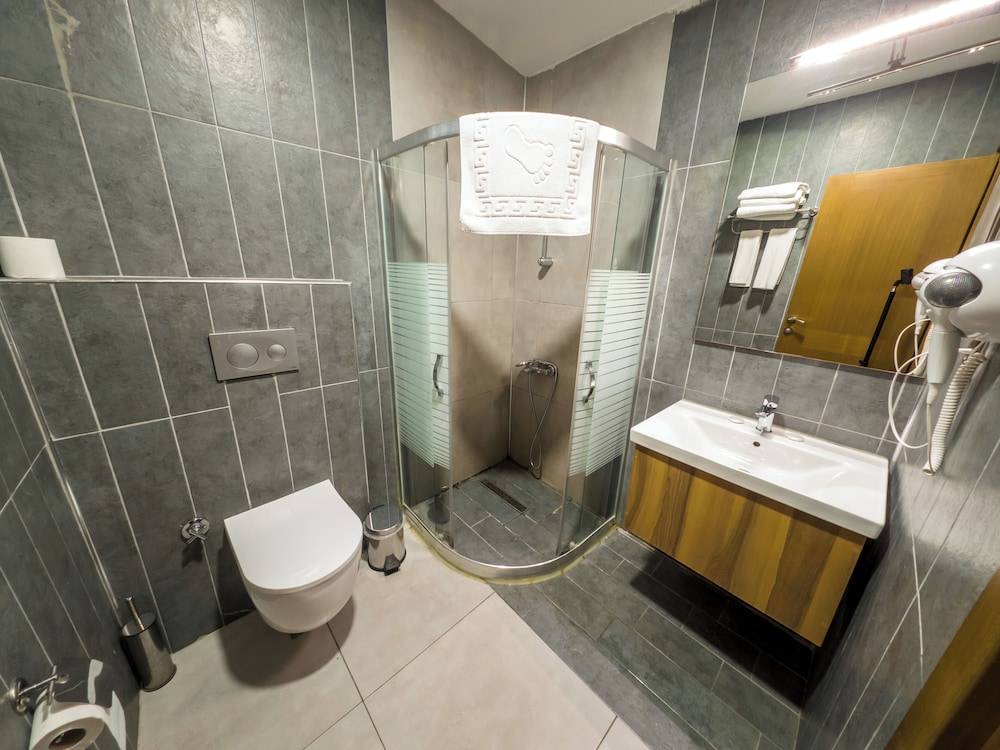 

Milano - Istanbul, New Airport - Istanbul Airport Express Hotel