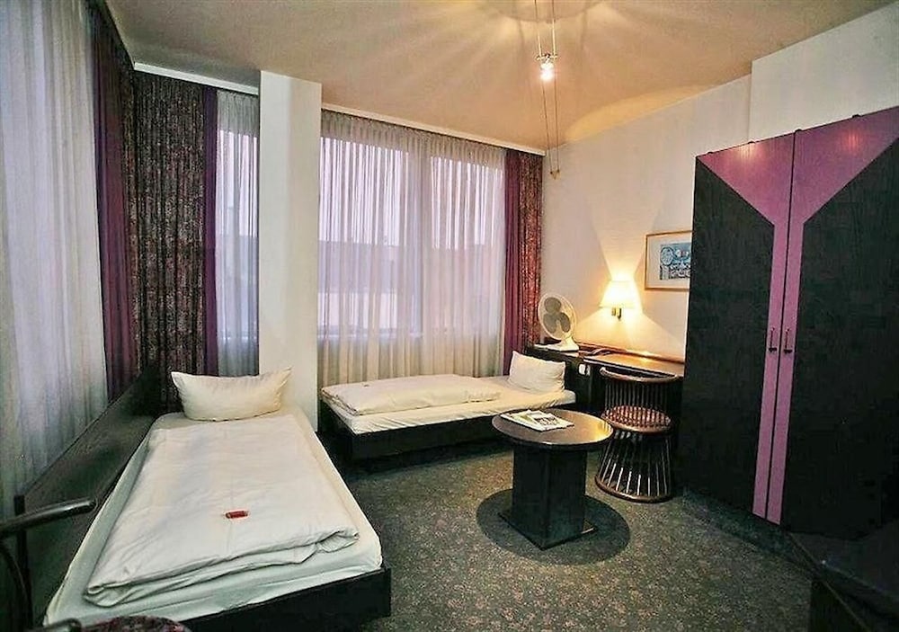 

Milano - Dusseldorf - Hotel Mirage Neuss