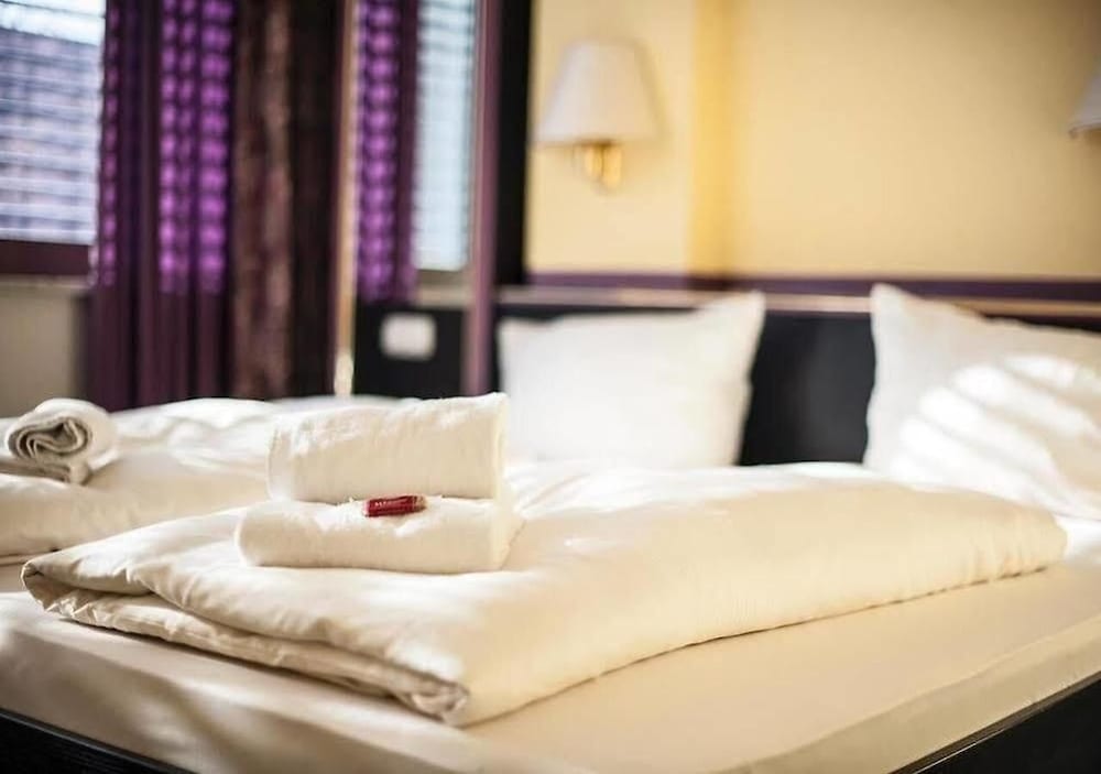 

Napoli - Dusseldorf - Hotel Mirage Neuss