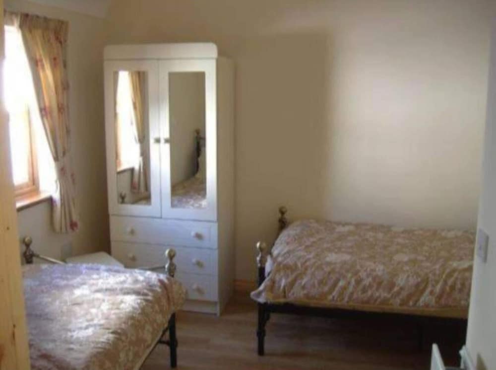 

Torino - Lisburn - Flatfield ClockTower Cottages Self Catering By Belvilla