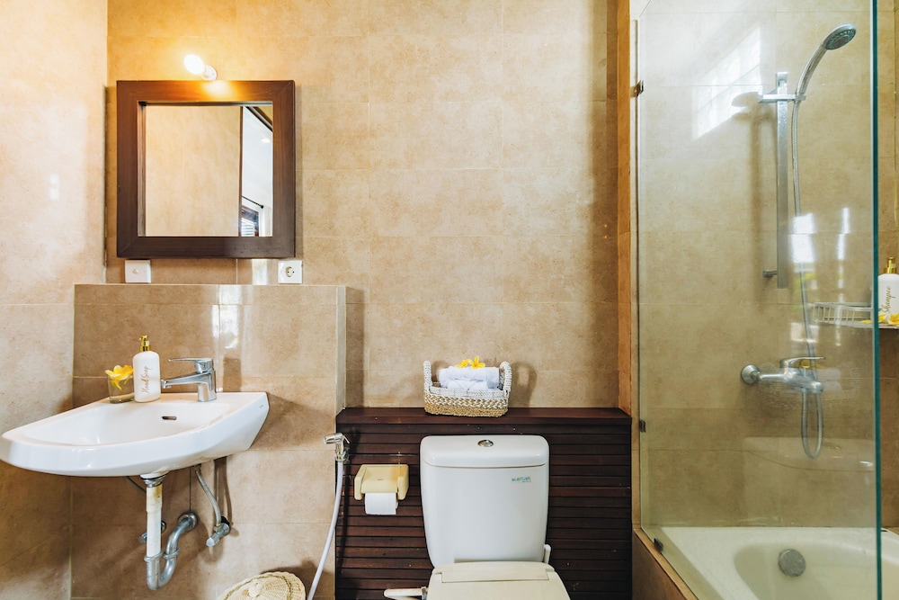 

Firenze - Ketewel - Villa Griya Purnama
