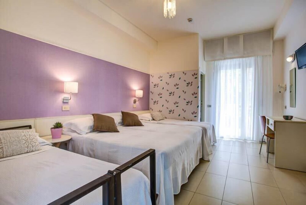 

Bologna - Riviera Romagnola, Mare Italia - HOTEL KONRAD