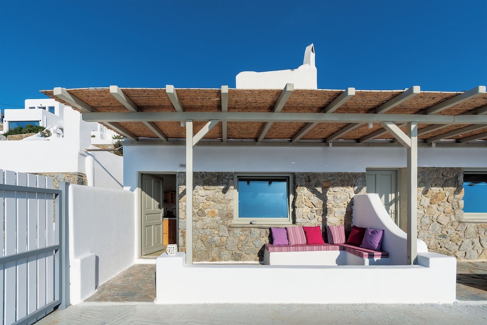 

Napoli - Super Paradise Beach - Mykonos Azure