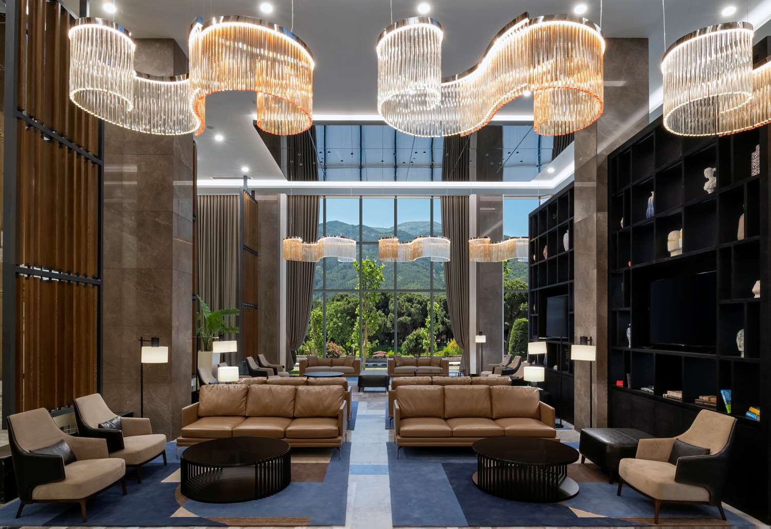 

Bologna - Manisa - DoubleTree by Hilton Manisa