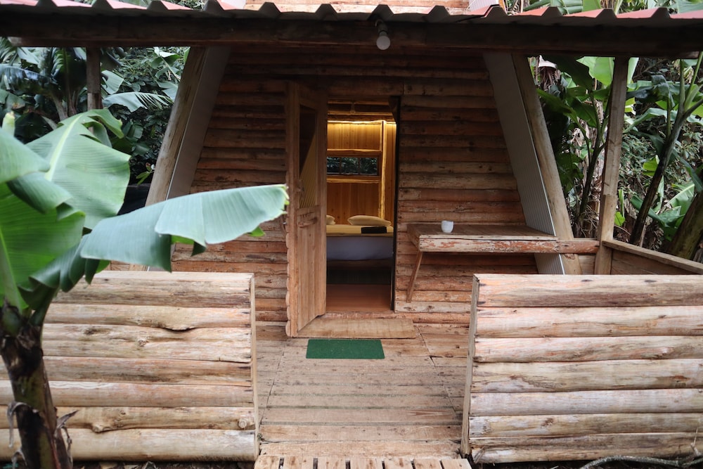 

Firenze - Angra do Heroísmo - Banana Eco Camp