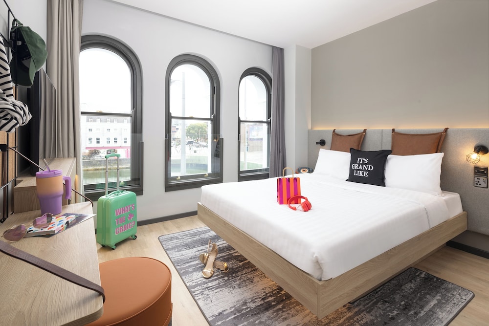 

Roma - Cork - Moxy Cork