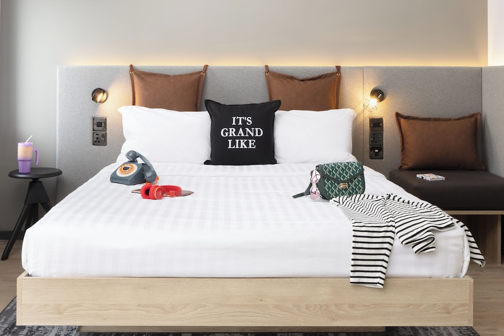 

Milano - Cork - Moxy Cork