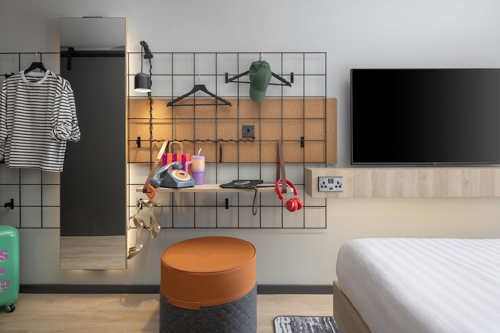 

Milano - Cork - Moxy Cork