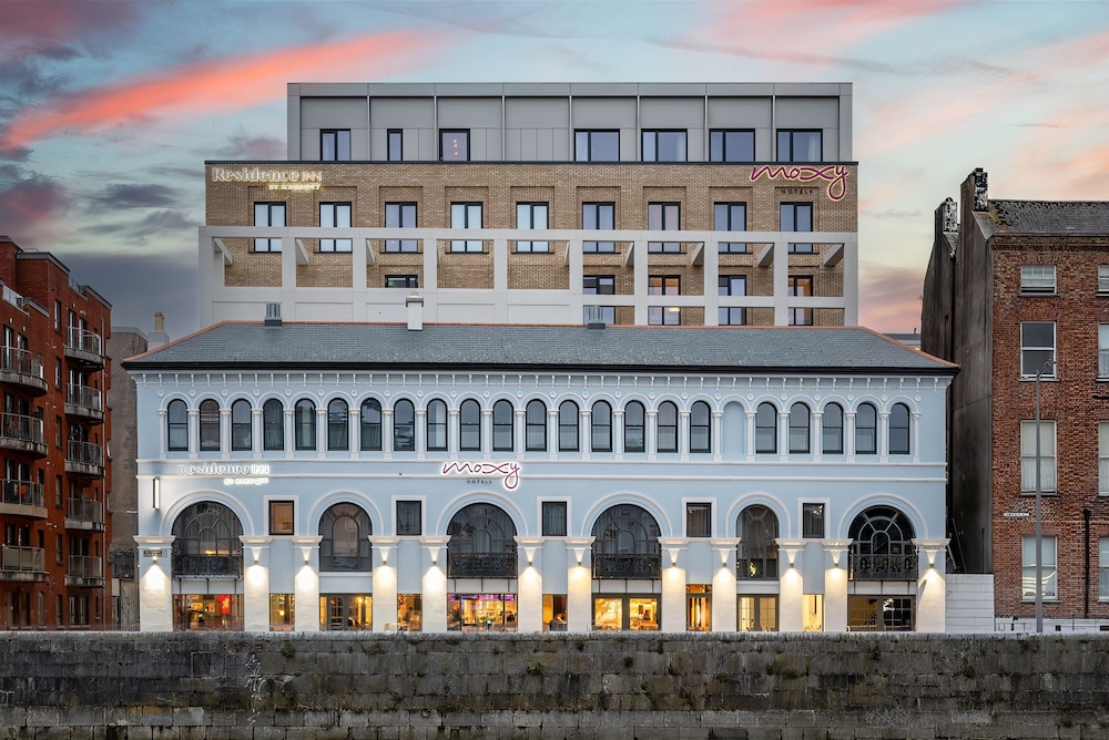 

Milano - Cork - Residence Inn by Marriott Cork