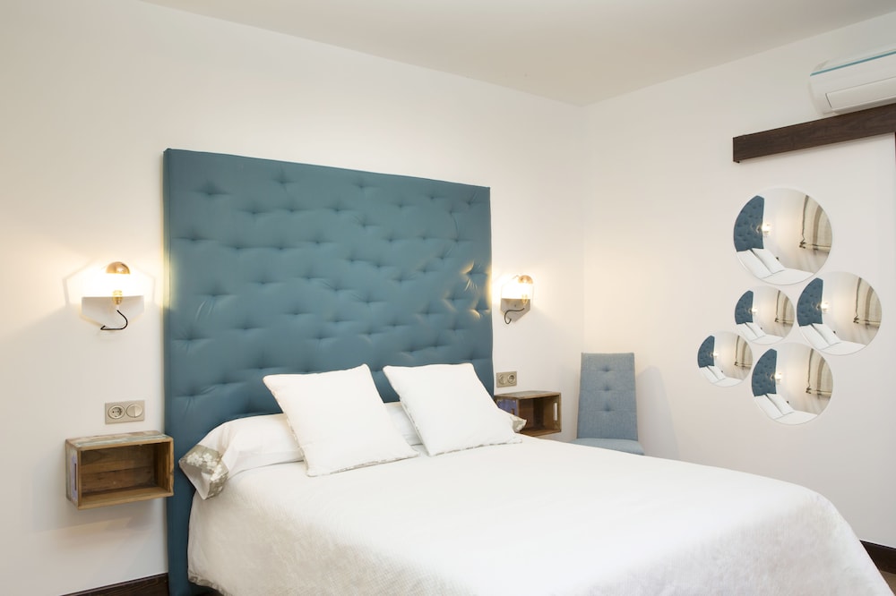 

Roma - Alarcón - Hotel Hierbaluisa