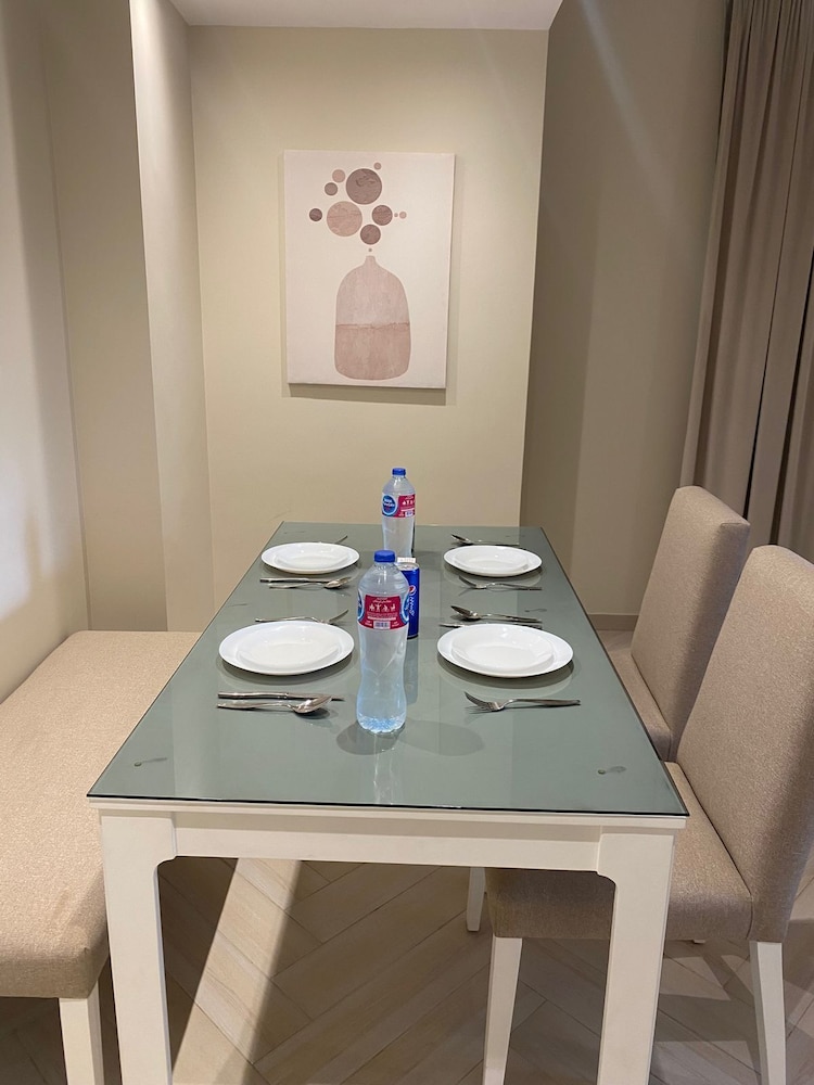 

Bologna - Giza - Dyafa Suites Giza
