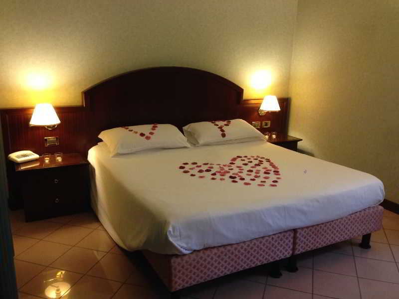 

Bari - Dolo - Venice Palace Hotel