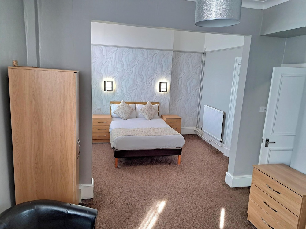 

Roma - Southport - Prince Of Wales Hotel