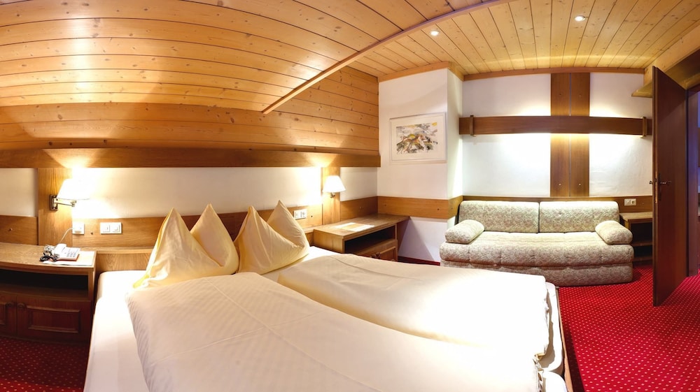

Cagliari - Saalbach - Hotel & Art Kristiana