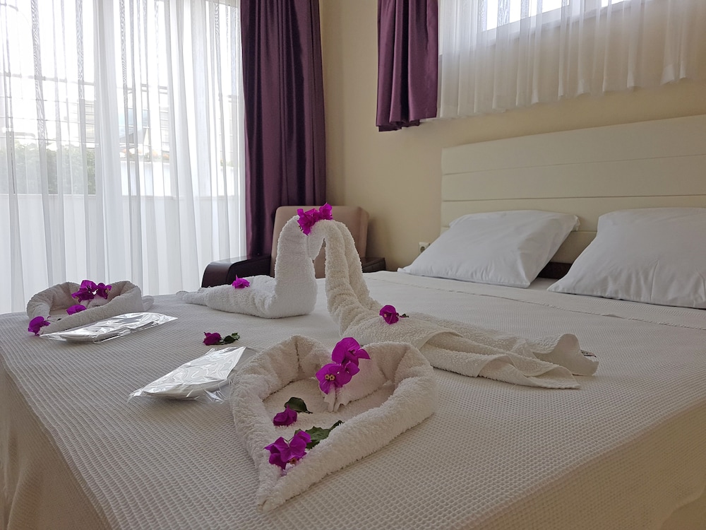 

Bari - Tekirova - Agva Apart Hotel