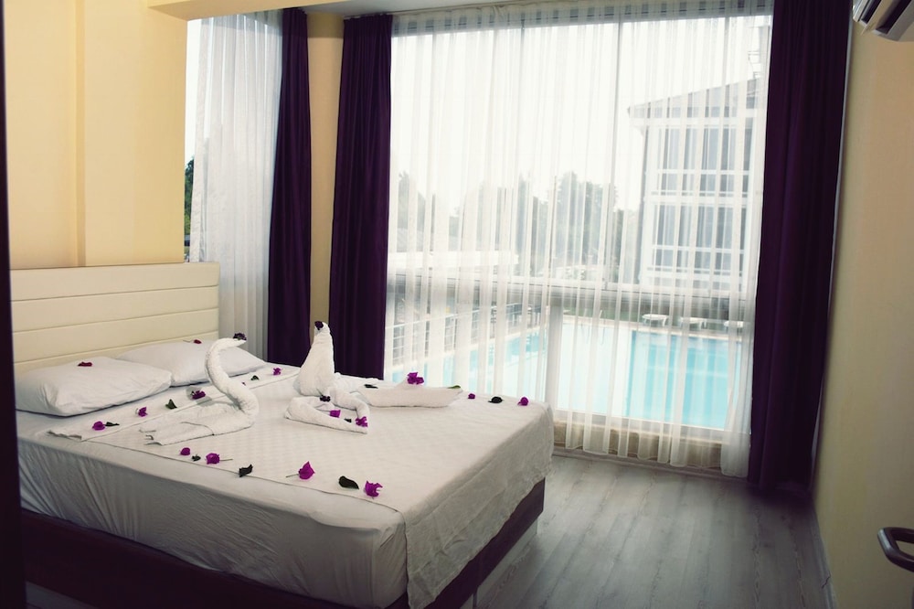 

Bari - Tekirova - Agva Apart Hotel