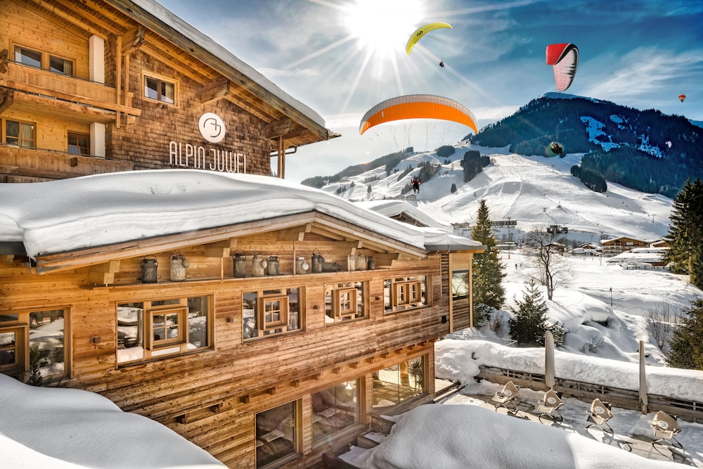 

Venezia - Saalbach - Alpin Juwel