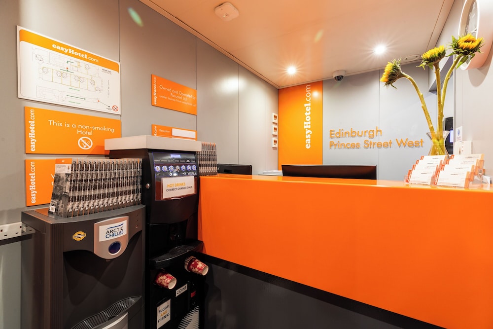 

Roma - Scozia, Regno Unito - easyHotel Edinburgh