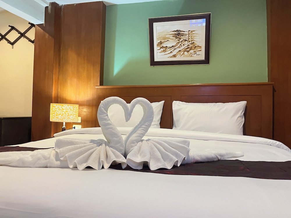 

Bologna - Koh Lanta - The Atnal Lanta Budget and Eco Friendly hotel in Koh Lanta