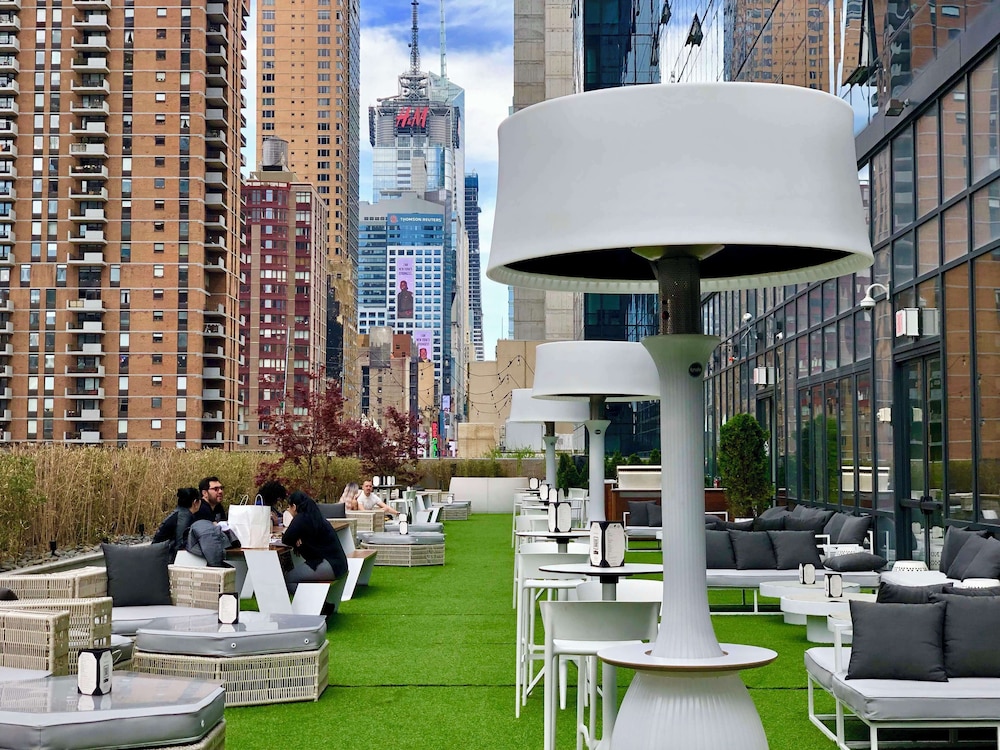 

Brindisi - New York, Stati Uniti - YOTEL New York Times Square