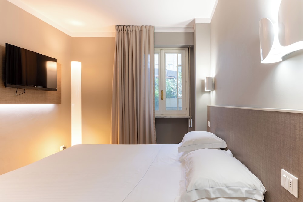 

Bologna - Viareggio - Hotel Residence Esplanade