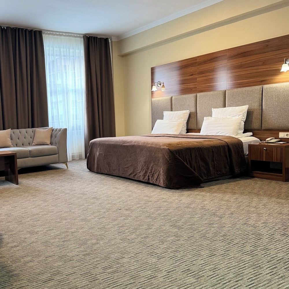 

Roma - Almaty - Grand Hotel Eurasia