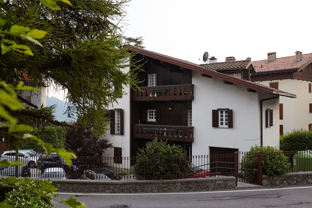 

Milano - Castione della Presolana - Lo Chalet