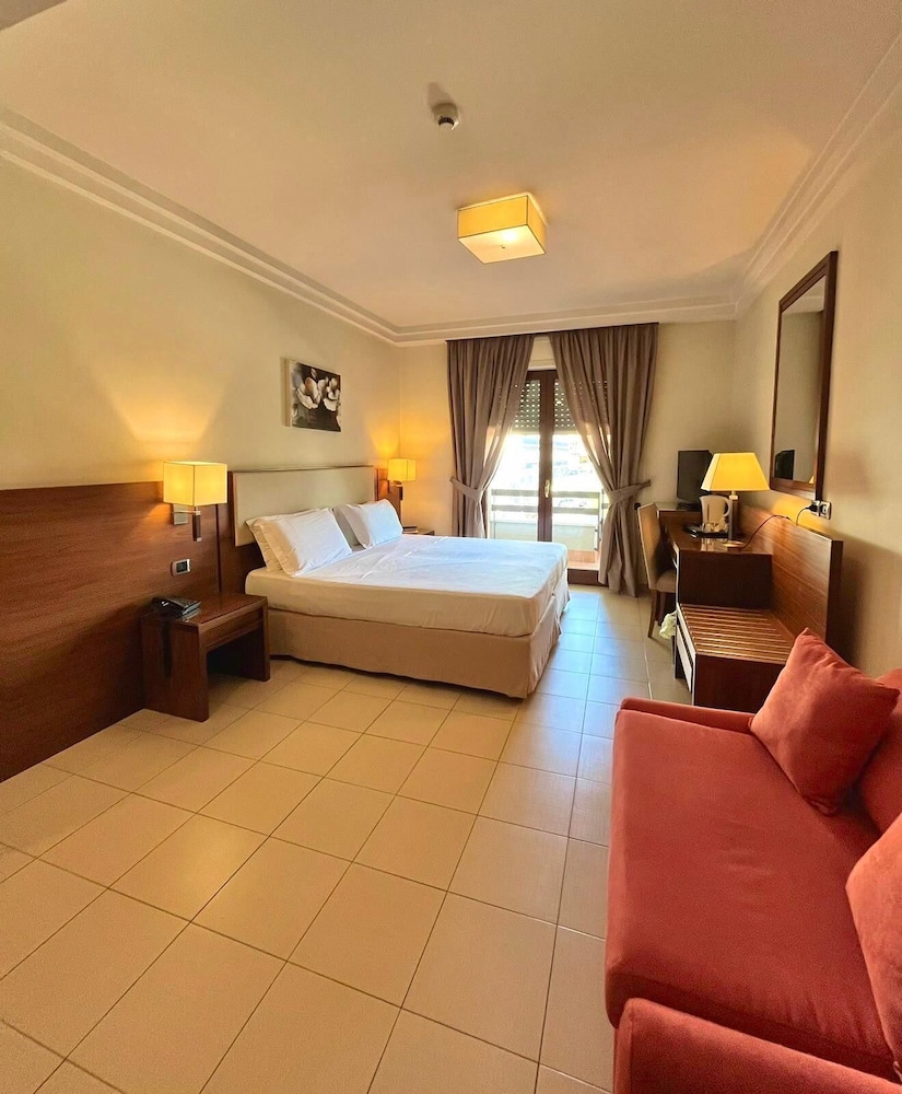 

Milano - Bacoli - Suites & Residence Hotel Napoli
