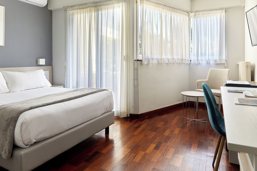

Verona - Monte Carlo - Hôtel Alexandra