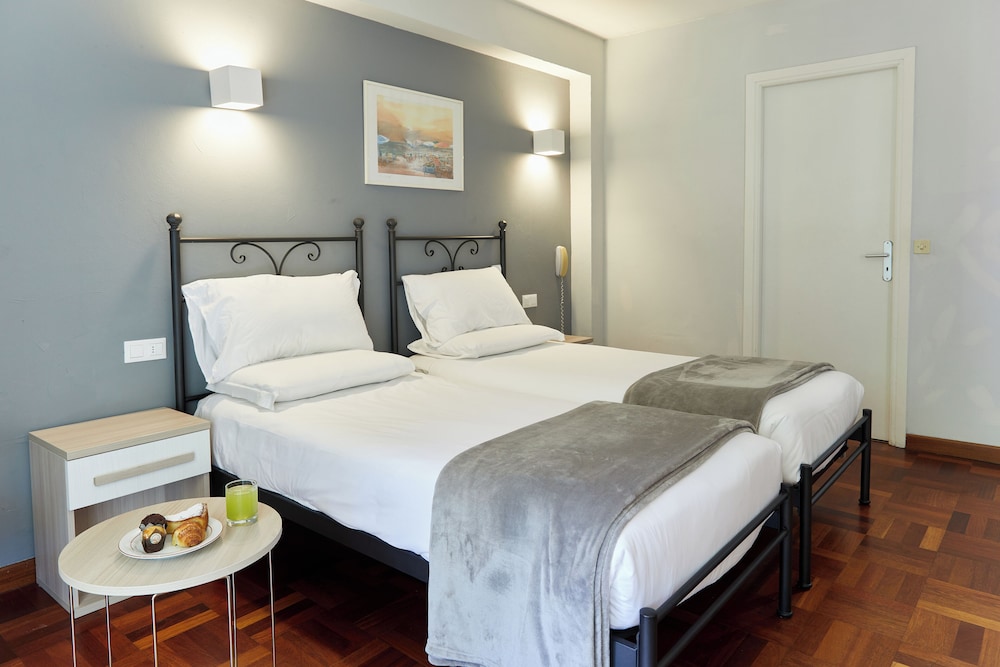 

Palermo - Costa Azzurra, Mare Francia - Hôtel Alexandra