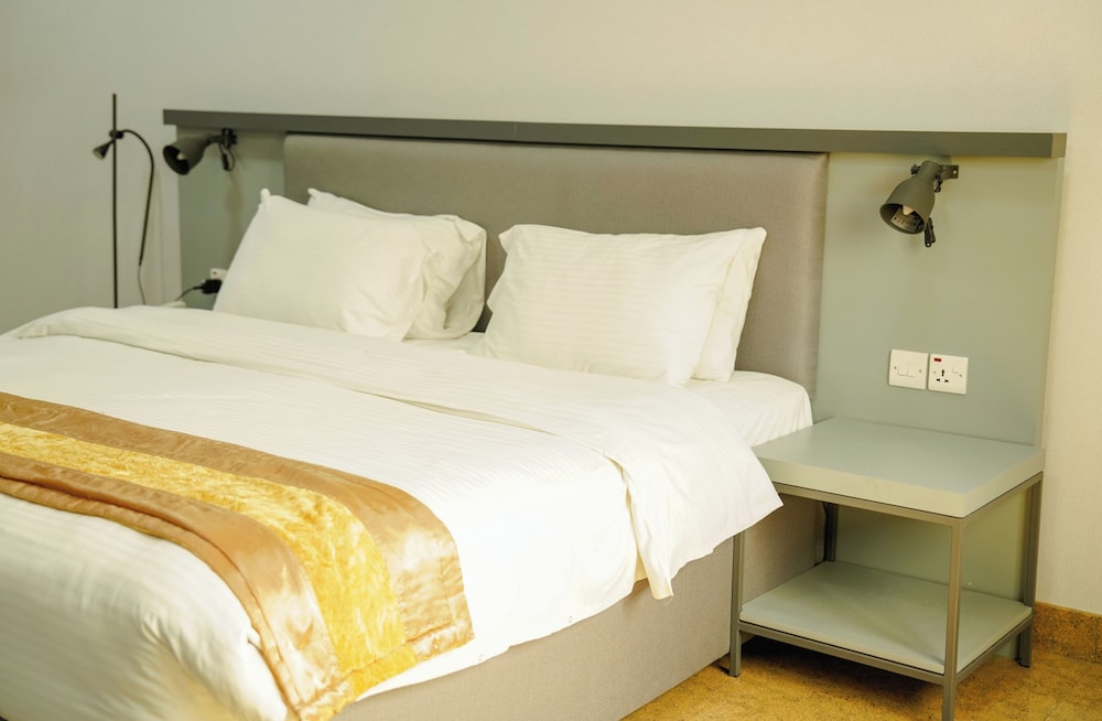 

Milano - Sarūq - Safeer International Hotel