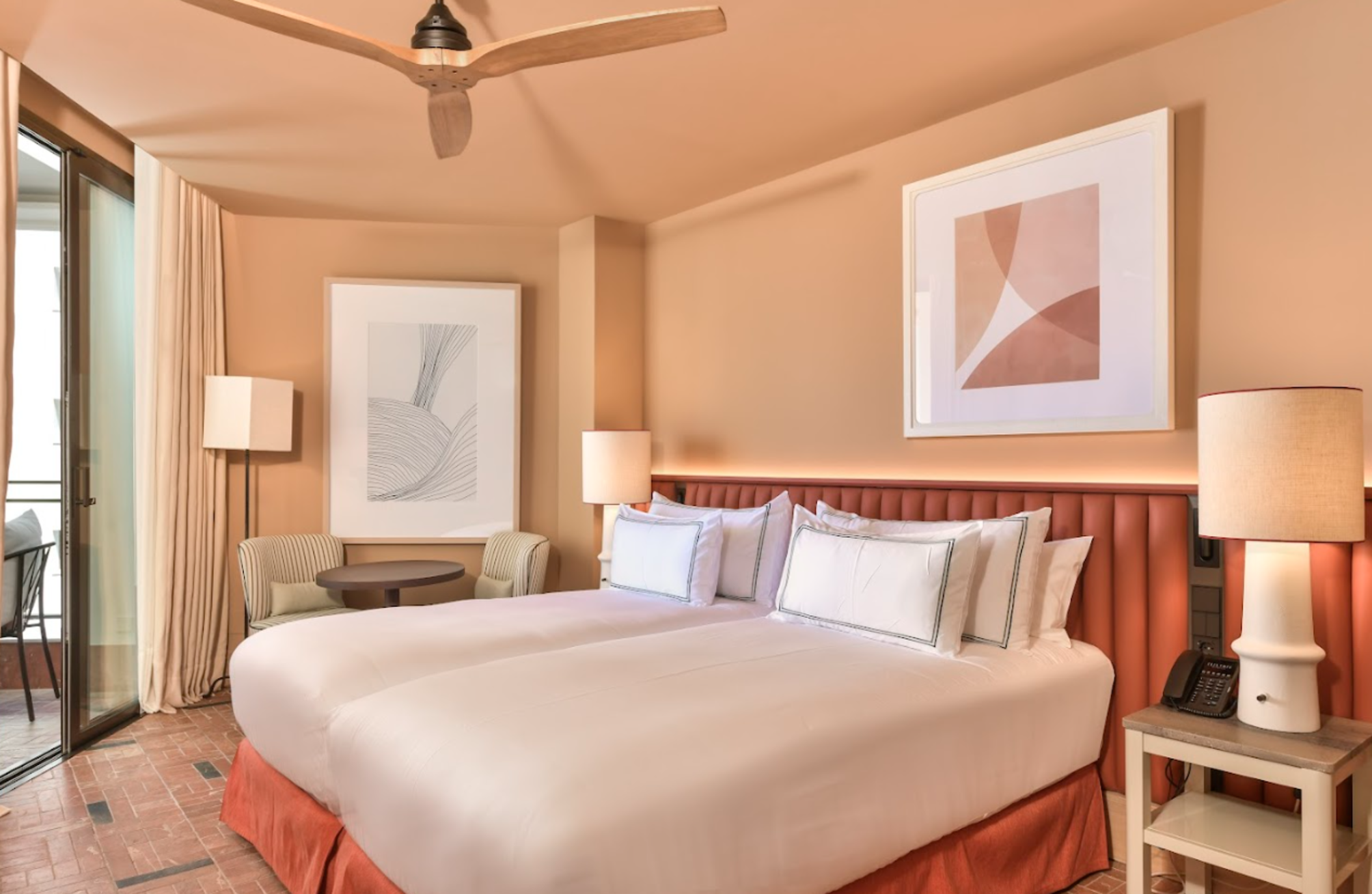 Habitación doble, al lado del mar