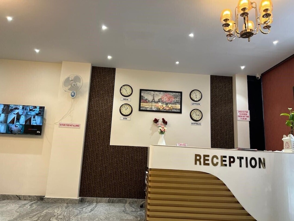 

Milano - New Delhi - HOTEL IVORY INN