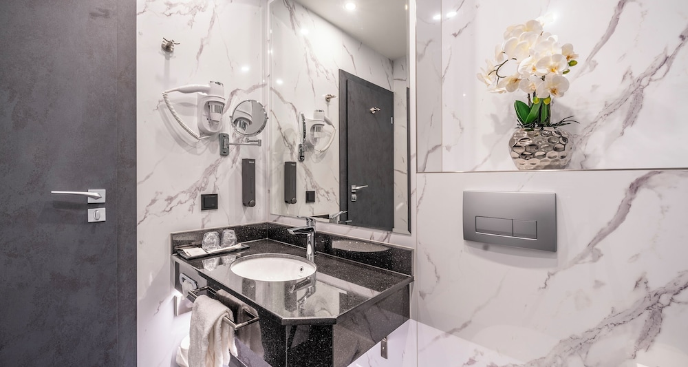 

Roma - Salisburgo - PLAZA INN Salzburg City NEW OPENING
