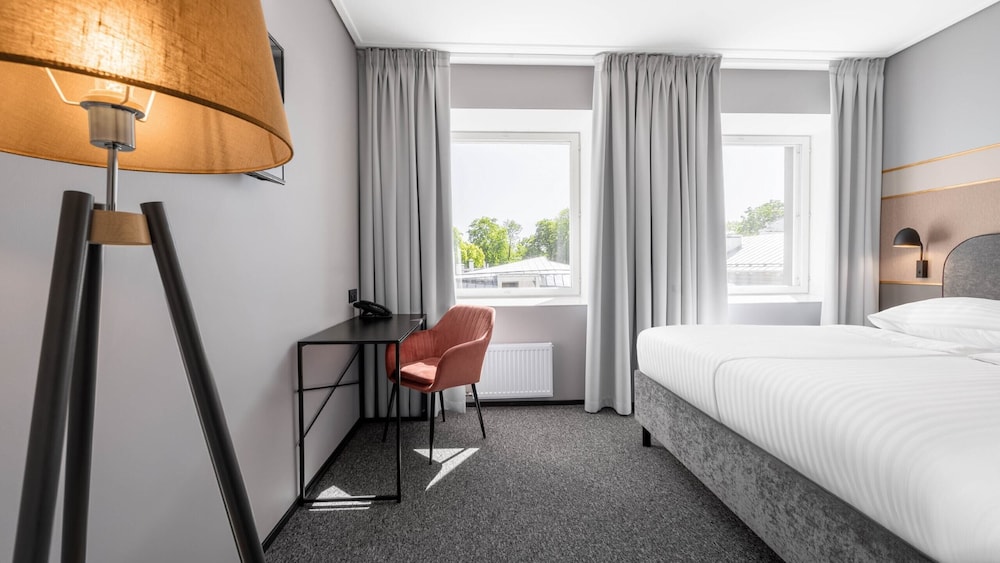 

Roma - Äigrumäe - Fonnental Design Hotel Tallinn