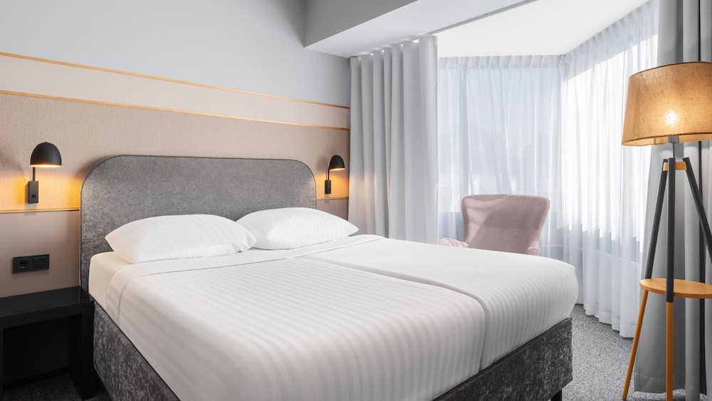 

Roma - Haabneeme - Fonnental Design Hotel Tallinn