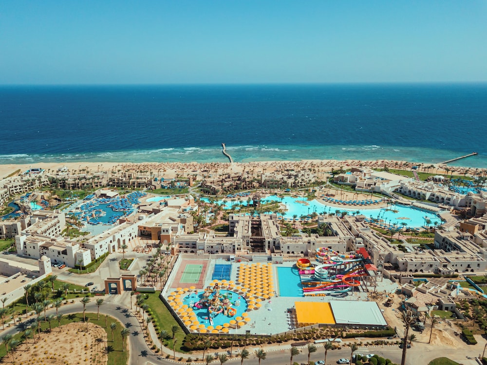 

Roma - Coraya Bay - Pickalbatros Oasis Port Ghalib