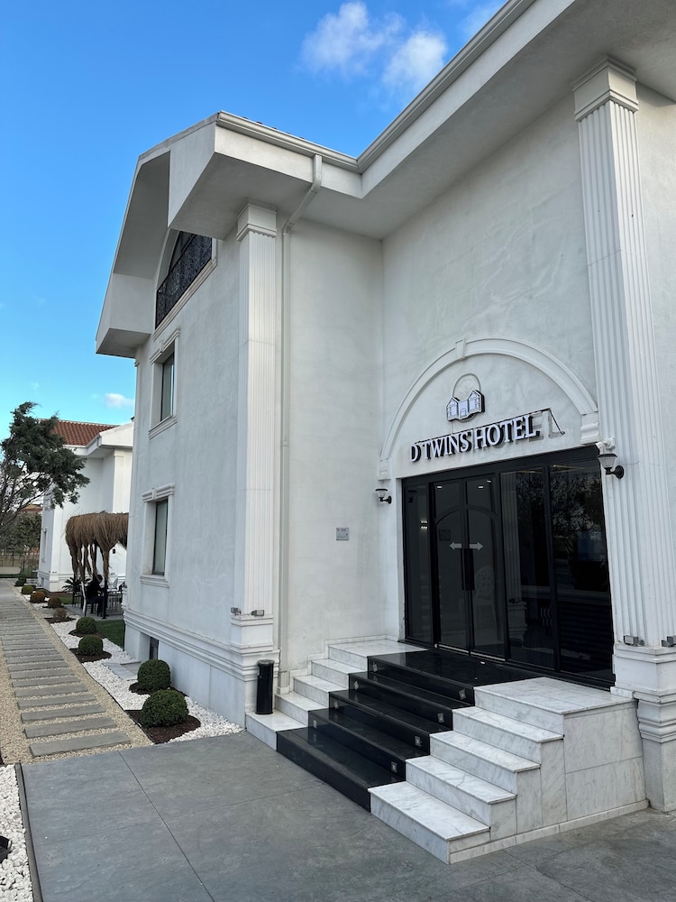 

Trieste - Istanbul - D Twins Airport Hotel
