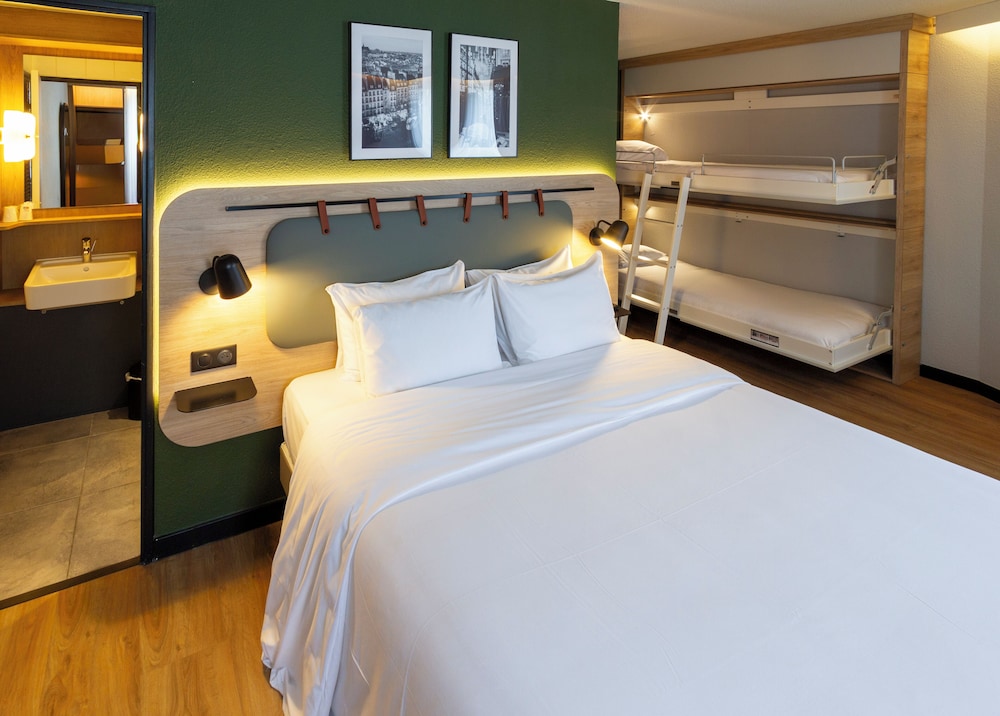 

Bologna - Saint-Ouen - Campanile Prime Paris 19 - La Villette