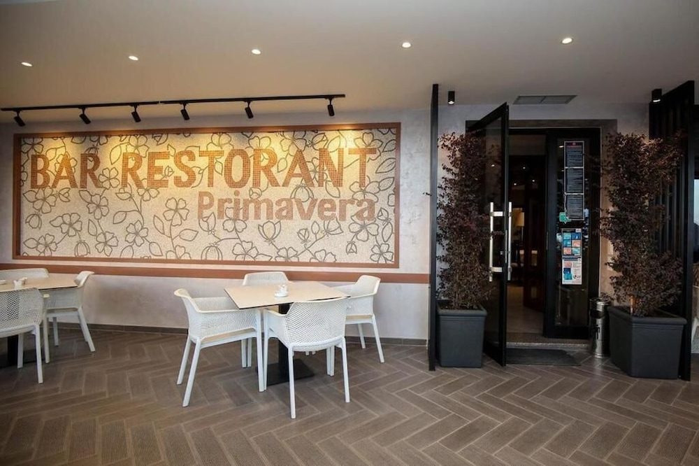 

Bari - Valona - Hotel Primavera Vlore