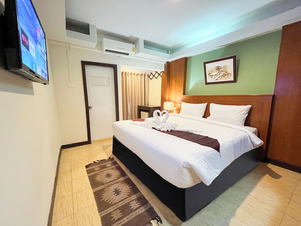 

Bari - Koh Lanta - The Atnal Lanta