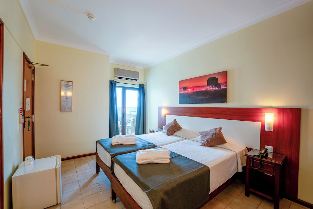 

Milano - Carvoeiro - Hotel Avenida Praia