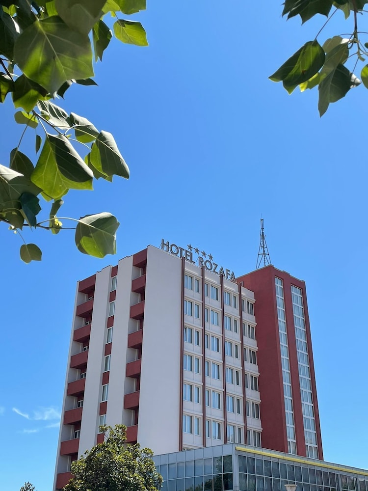 

Milano - Shkodër - HOTEL ROZAFA