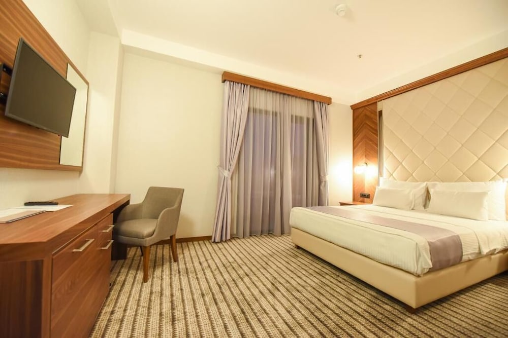 

Milano - Podgorica - Hotel Union