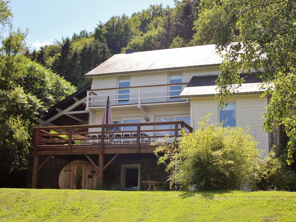

Roma - La Roche-en-Ardenne - Holiday Home in Jupille Near Forest Trails