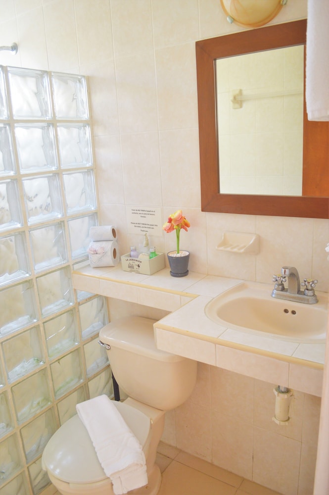 

Napoli - Puerto Morelos - Arrecifes Suites