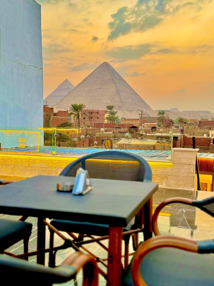 

Roma - Il Cairo - Pyramids Enigma Grand Lodge