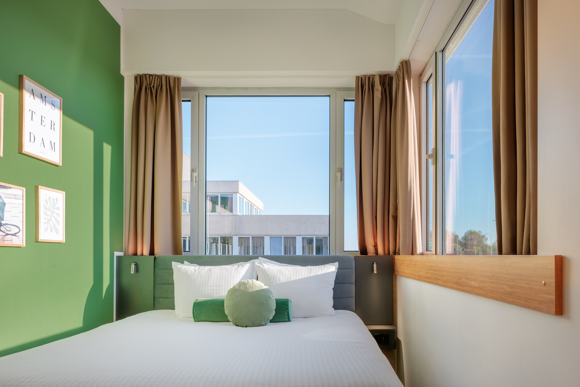 

Roma - Badhoevedorp - Maxhotel Amsterdam Airport Schiphol - Recently Renovated