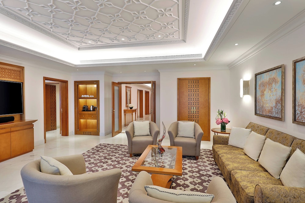 

Roma - Wādī Kabīr - Al Bustan Palace, a Ritz-Carlton Hotel