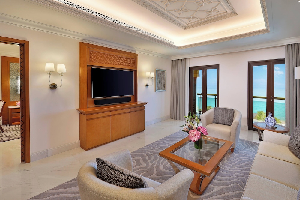 

Roma - Wādī Kabīr - Al Bustan Palace, a Ritz-Carlton Hotel